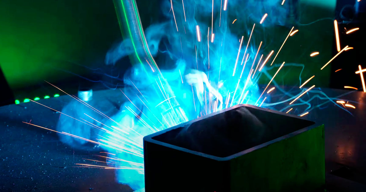 Tenha o melhor robô de soldagem colaborativo na sua operação Tenha o melhor robô de soldagem colaborativo na sua operação